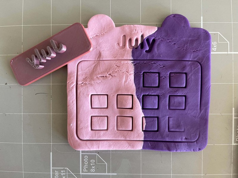 Calendar Cookie Cutter with 12 Months Stampers ( Set ) gallery