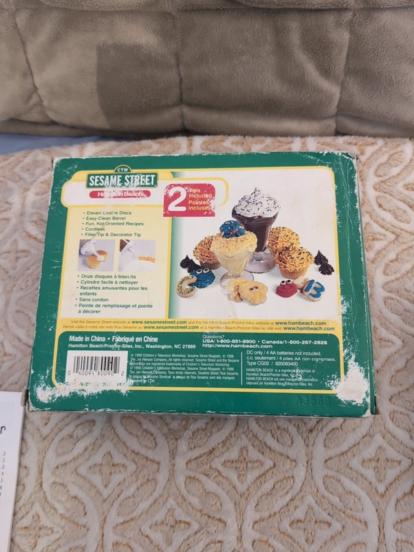 Vintage Hamilton Beach Sesame Street Cookie Monster Electric Cookie Press NOB gallery
