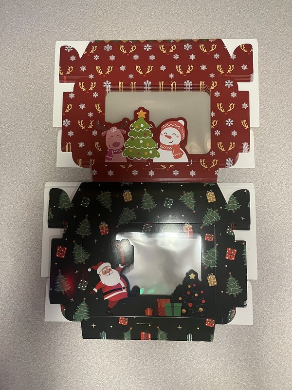24-Piece Christmas Cookie Boxes with Blotting Paper, 8 in x 6 in x 2.8 in gallery
