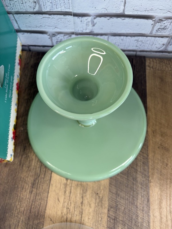 The Pioneer Woman Timeless Beauty Jade Green 10" Cake Stand with Glass Cover New gallery