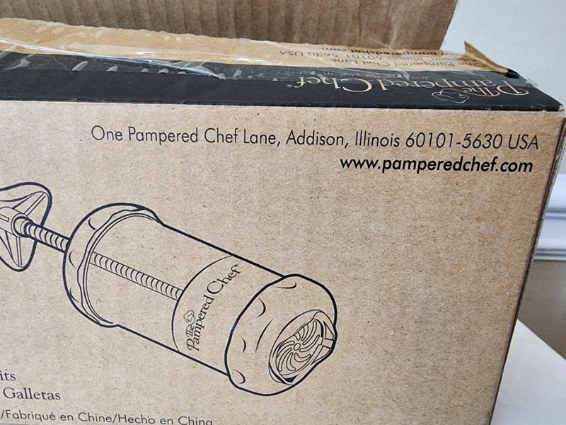 NOB Pampered Chef Cookie Press Model 1526 Baking Tool Christmas Holiday Cookies gallery