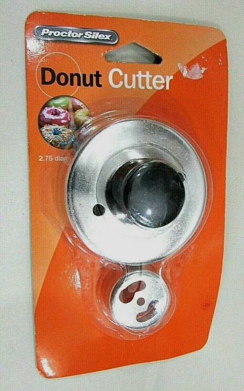 New Unopened 2017 Kitchen Collection Proctor Silex Doughnut Donut Cookie Cutter