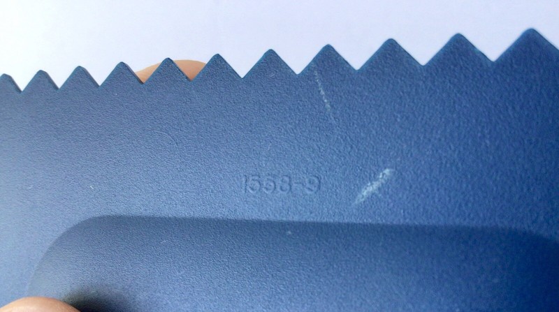 Tupperware Cake Decorator Tool #1558-9 Navy Blue gallery