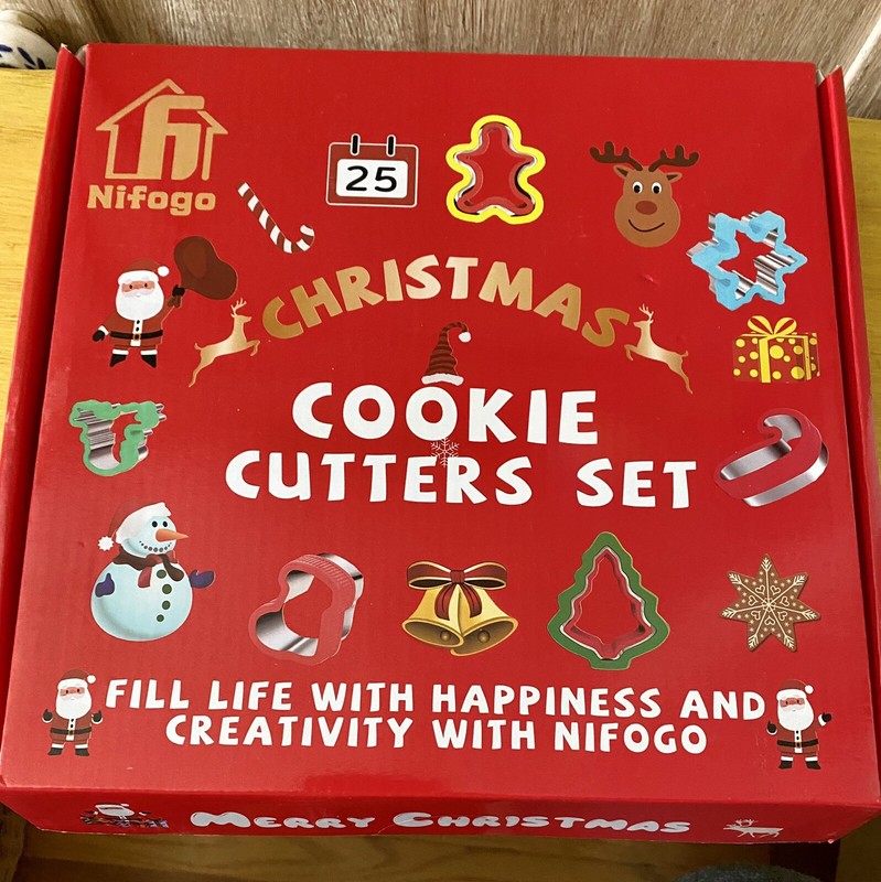 Nifogo Christmas Cookie Sandwich Fruit Veggie Cutter 48 Piece Set New In Box