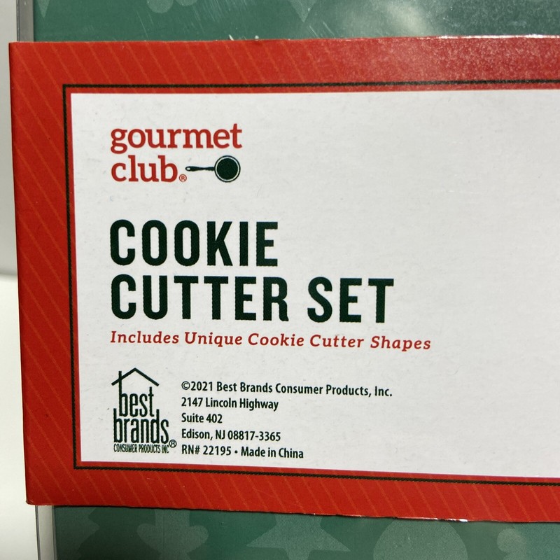 Lot Of Two Christmas Cookie Cutter Set. gallery