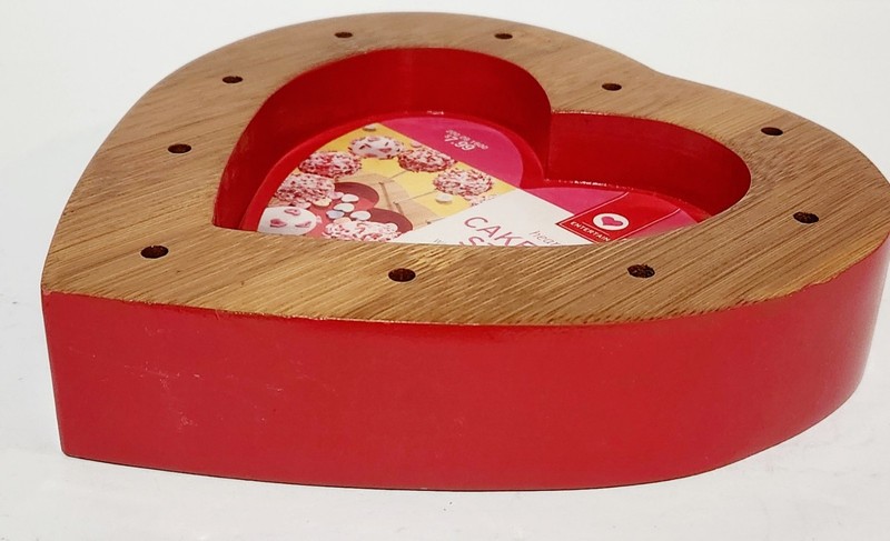 2013 Wooden Heart-Shaped Cake Pop Stand gallery