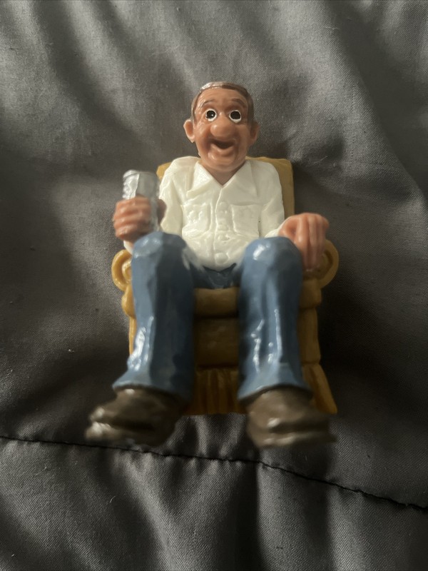 Vintage 1979 Wilton Cake Topper – Old Man with Beer Watching Football – Retired