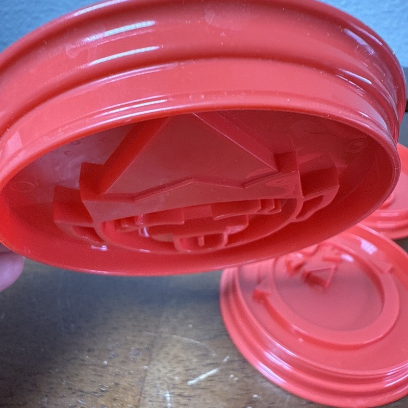 Pampered Chef Christmas Cookie Cutters Set of 7 Stackable Red Kid Safe gallery