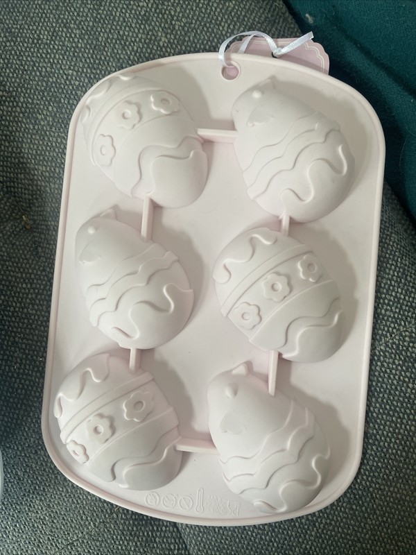 2 PCS Easter Egg Bunny Chick Silicone Molds Hippity Hop gallery