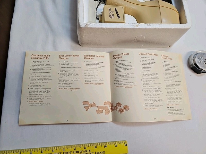 Wear-Ever Super Shooter Electric Foodgun Cookie Press 70123 Orig Box Vtg gallery