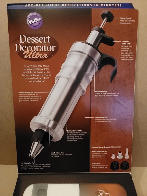 WILTON DESSERT DECORATOR ULTRA SET WITH RECIPE BOOK - USED gallery