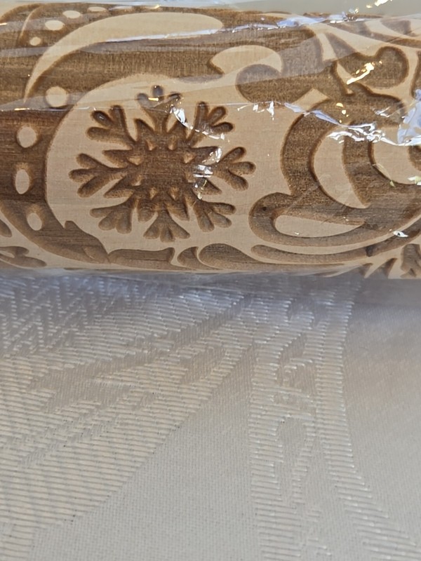 European Retro Swirls Snowflake Engraved Wooden Embossed Cookies Rolling Pin NEW gallery