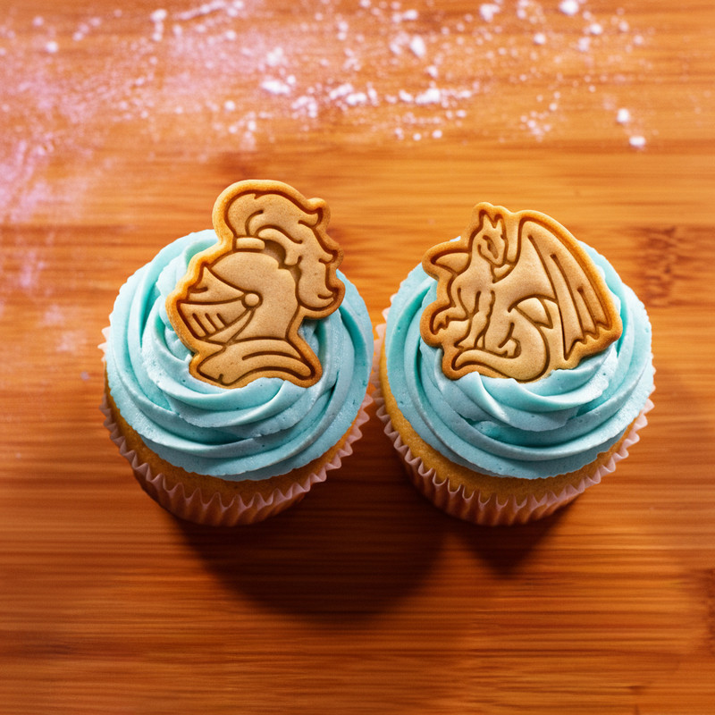 Epic Battle - Mini Fantasy Cookie Cutter & Stamp Set: Dragon & Knight Helmet gallery