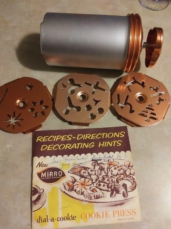 VTG “MIRRO” ALUMINUM “DIAL-A-COOKIE” COOKIE PRESS COMPLETE 3 PATTERN DIALS EXC’T
