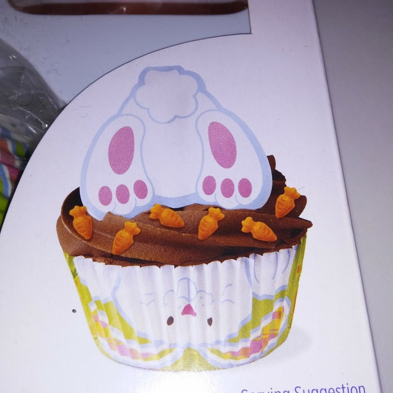 Wilton Cupcake Decorating Kit Easter Bunny 24 Liners & Picks Sprinkles New gallery
