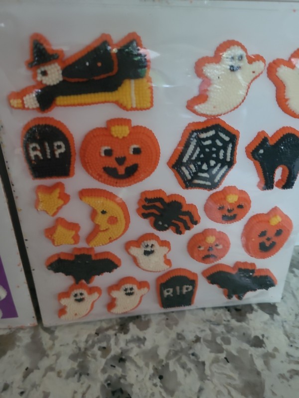 WILTON Halloween Cupcake Icing Decorations Lot gallery