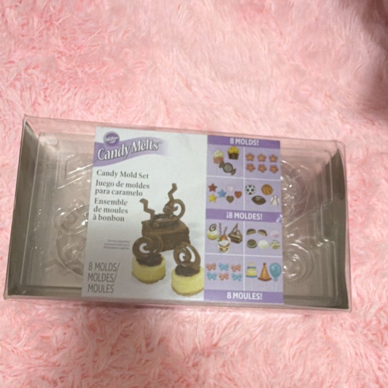 Wilton Clear Plastic Chocolate Mold Set 8 Star Heart Cupcake Flower Swirl