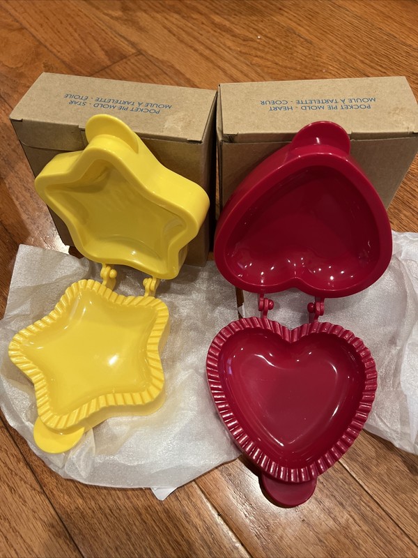 Avon 2010 Lot Of 2 Pie Molds Star And Heart New Old Stock