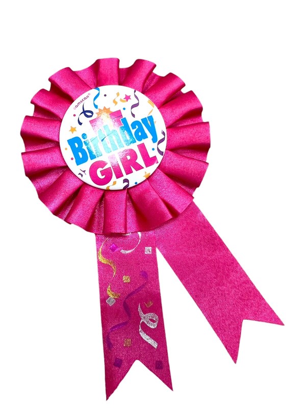 Wilton Disney Princesses Birthday Kit – Candle, Cake Topper & Cupcake Pins gallery