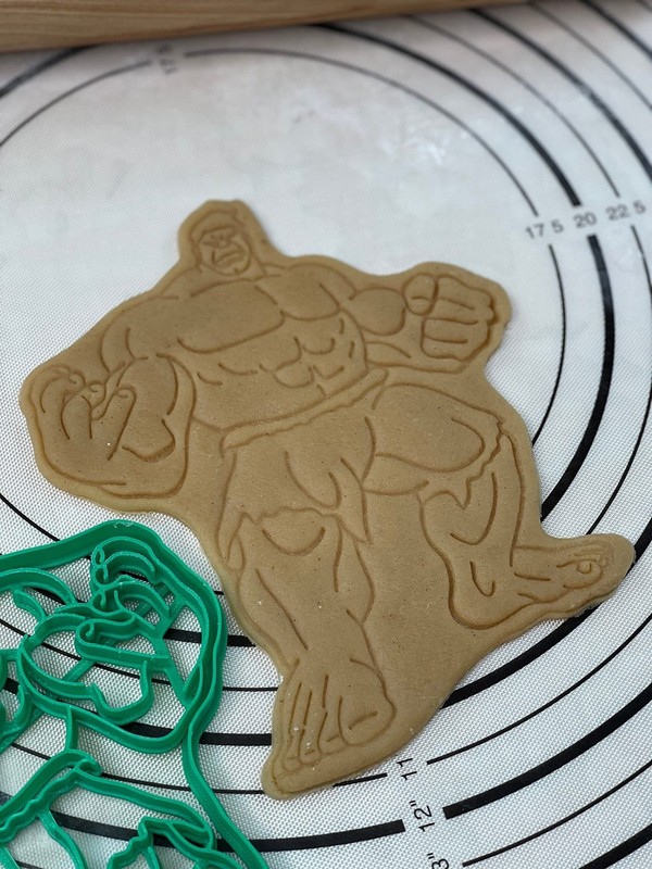 Hulk Cookie Cutter & Mold 6-Inch-Scale Produced by 3D Kitchen Art gallery