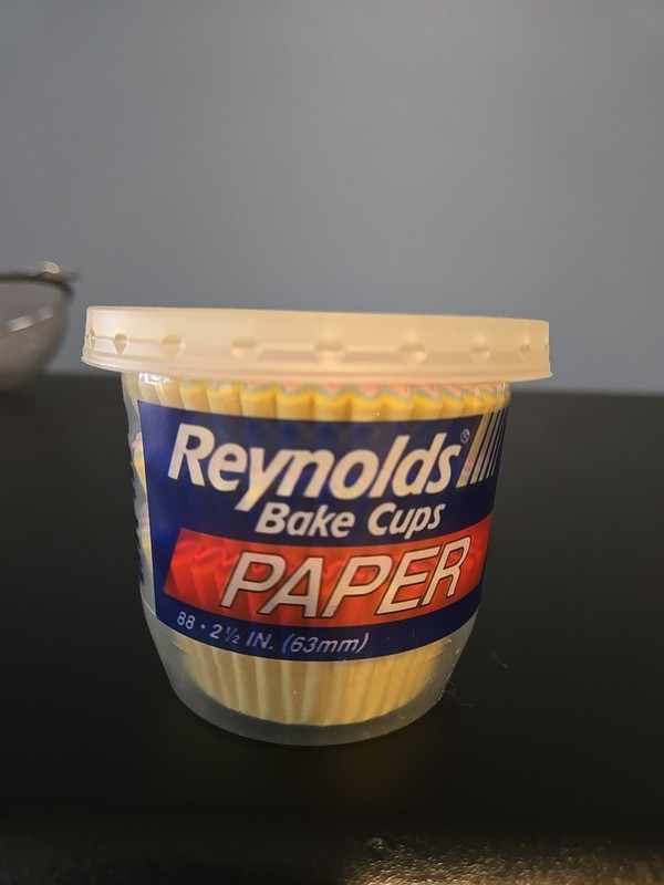 Reynolds Baking Cups Paper Mini 2 1/2″ 88 Ct Yellow Pink Blue Easter