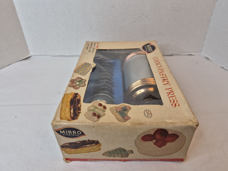 Mirro Vintage Copper Cookie Pastry Press 358-AM 12 Discs 3 Tips Instructions gallery