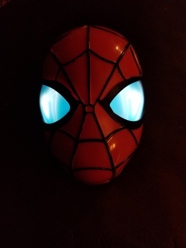 MARVEL SPIDERMAN LIGHT UP CAKE TOPPER -NIGHT LIGHT CLIP ON 5 X 3.25 in. gallery