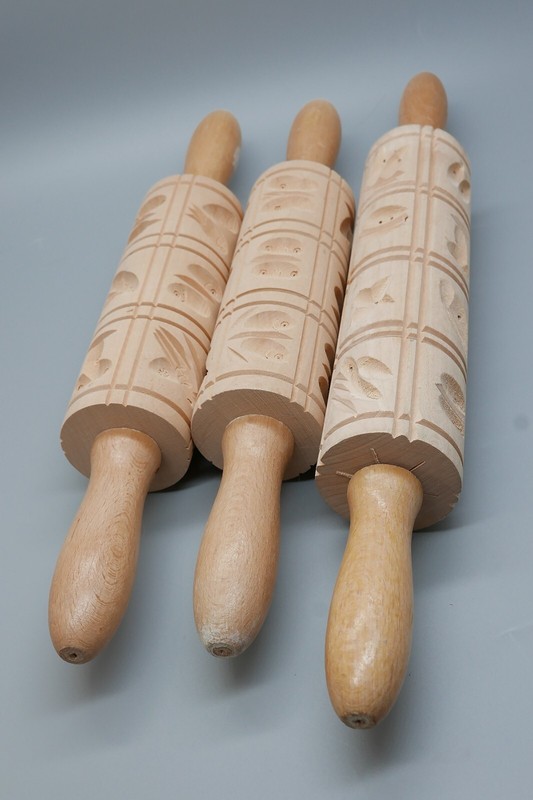 Wooden Rolling Pin Engraved Embossing Pattern Baking Kitchen Tool- Set of Three