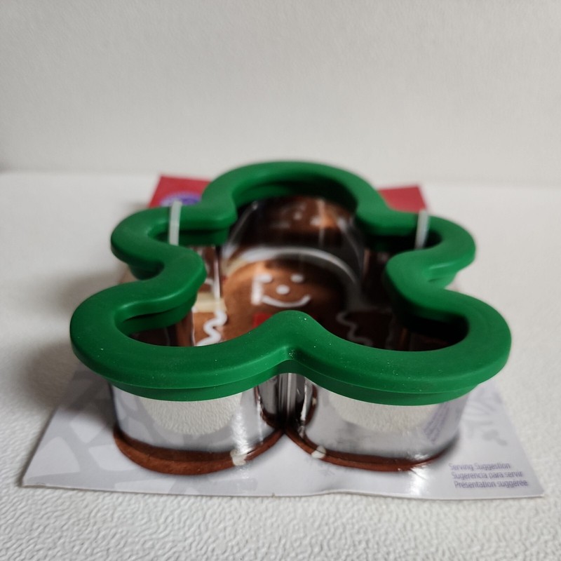 Christmas GINGERBREAD MAN Cookie Cutter Wilton Comfort Grip Holiday gallery