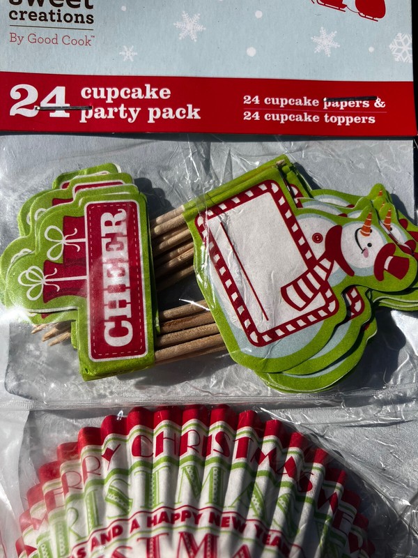 Sweet Creations, 24 Pack Christmas Cupcake Liner Papers and Toppers with Snowman gallery