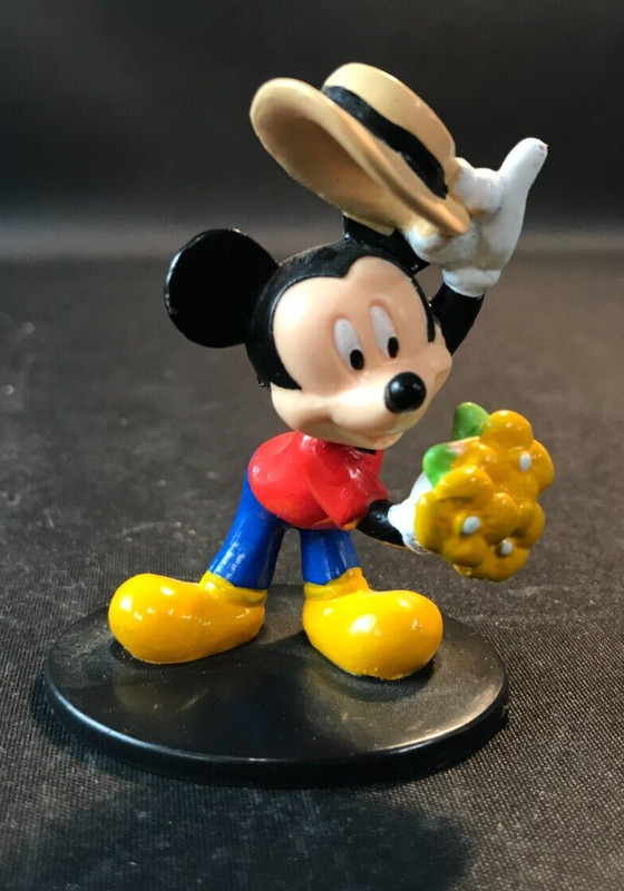 Disney Mickey Mouse Hat & Flower Bouquet PVC Figure Applause Cake Topper