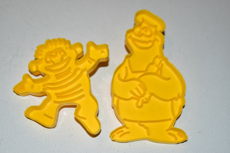 Vintage Muppets SESAME STREET Cookie Cutters – Ernie & Cookie Monster
