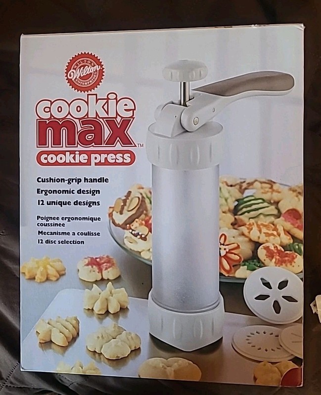 Wilton Cookie Max Cookie Press W/12 Designs, New In Box