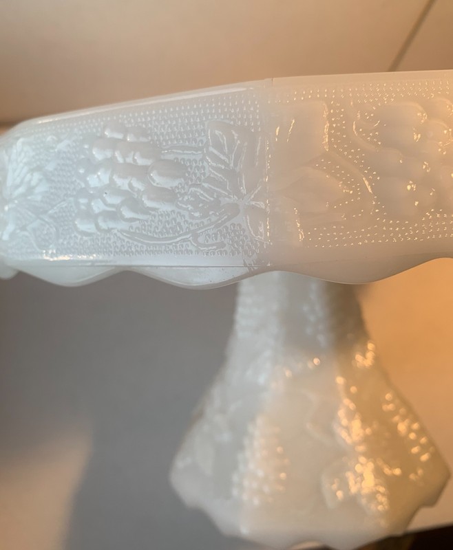 Gorgeous Vintage Anchor Hocking Milk Glass Cake Stand - VERY Collectible gallery