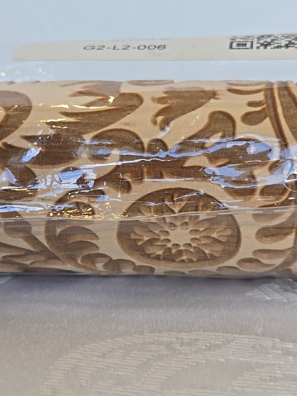 European Retro Swirls Snowflake Engraved Wooden Embossed Cookies Rolling Pin NEW gallery