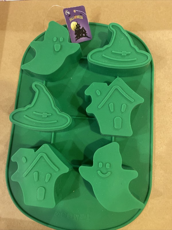 Halloween Ghosts Witch Hat & Haunted House Silicone Molds NEW