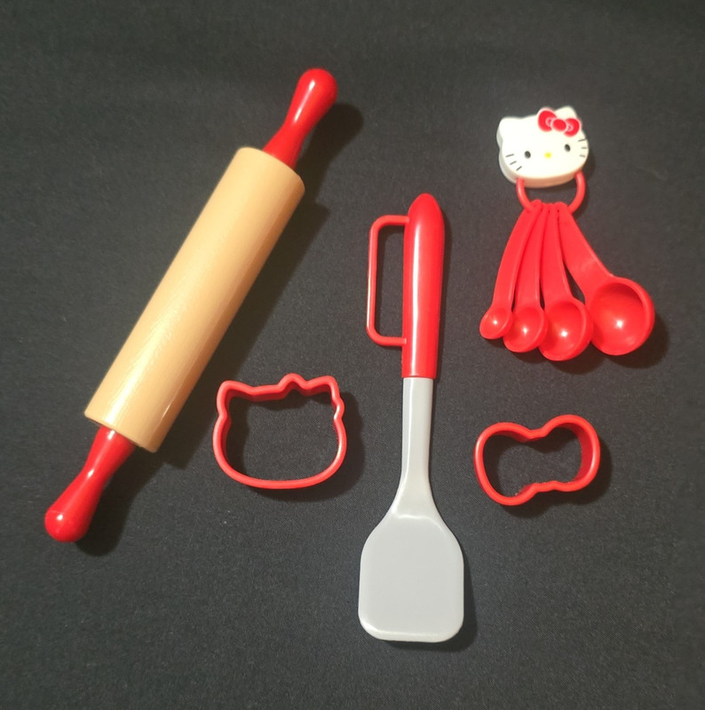 Sanrio HelloKitty Mini Plastic Kitchen Supplies My Life Doll Toys 18 Inch Doll