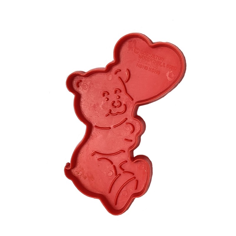 Wilton Cookie Cutters Valentine Hearts Bear 1990's Valentine's Day Vintage gallery