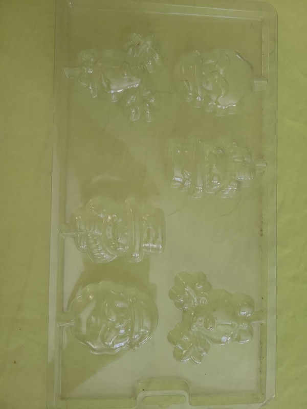 Candy Or Fondant Molds Lot Of 11 Christmas Themed Molds. Used gallery