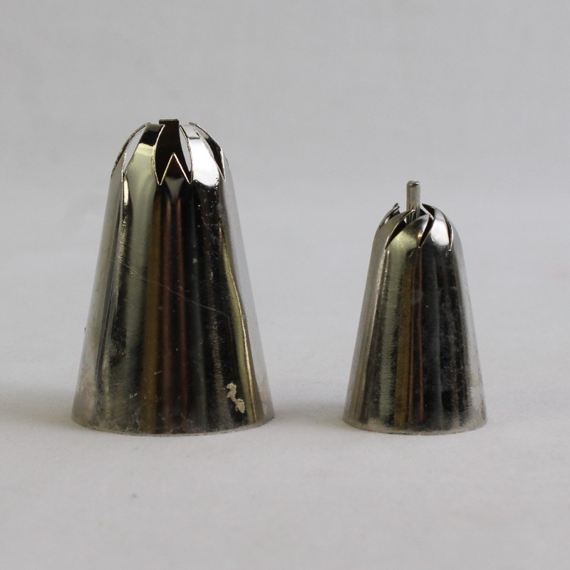 Lot of 2 VTG Magic Tip Metal Cake Piping Nozzles 194 & 1F Korea Vintage