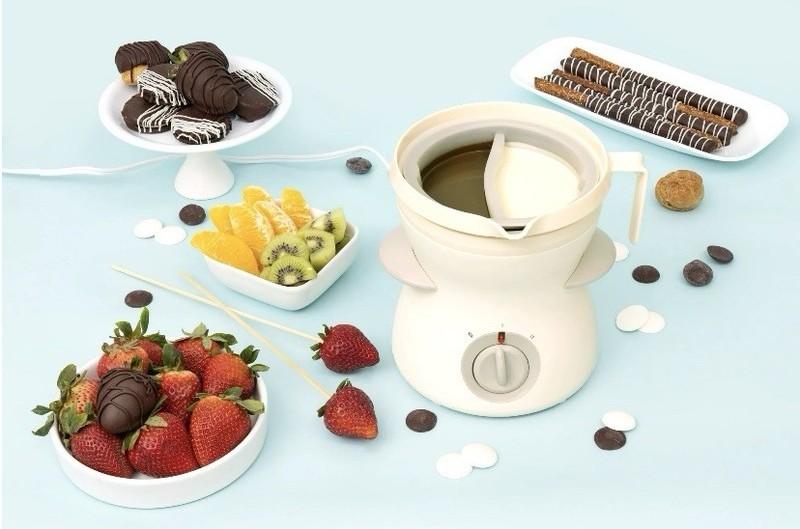 Sweet Tooth Fairy Dual Melting Pot Brand New With Bonus Chocolate Wafer gallery