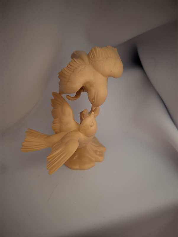Vintage 1976 Wilton Plastic Wedding Cake Topper Kissing Birds, Love Birds Doves gallery