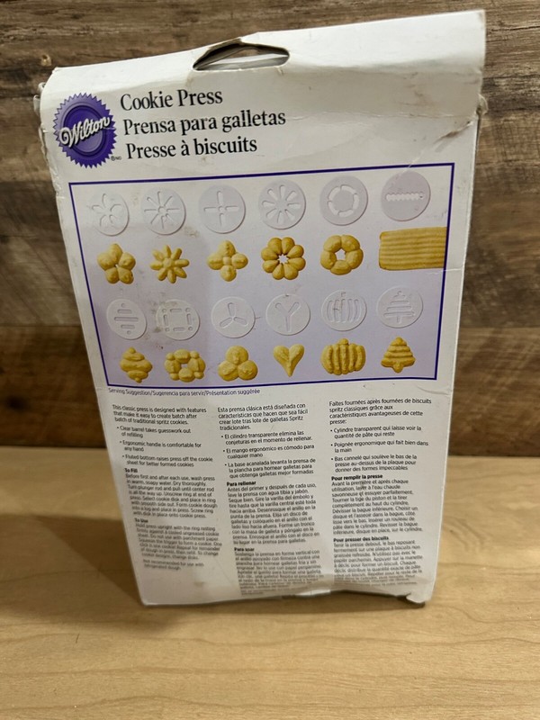 Wilton Cookie Press Comfort Grip 12 Discs Ergonomic Holiday Hostess OPEN BOX gallery