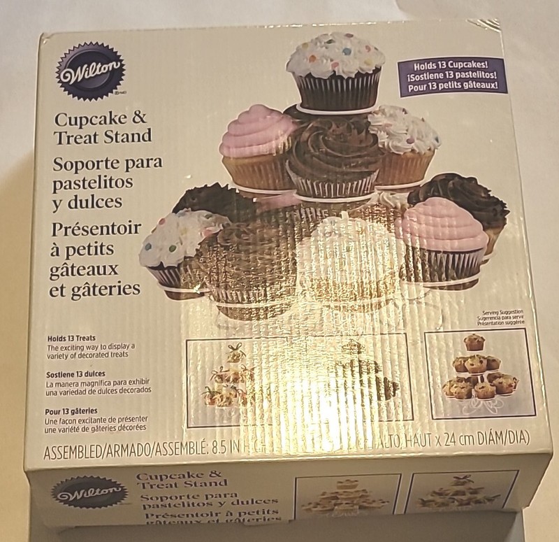 Wilton Cupcake and Treat Stand Holds 13 Cupcakes New