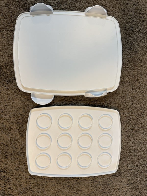 Wilton The Ultimate 3 in 1 Cake Cupcake Mini Muffin Holder Carrier Caddy USA gallery