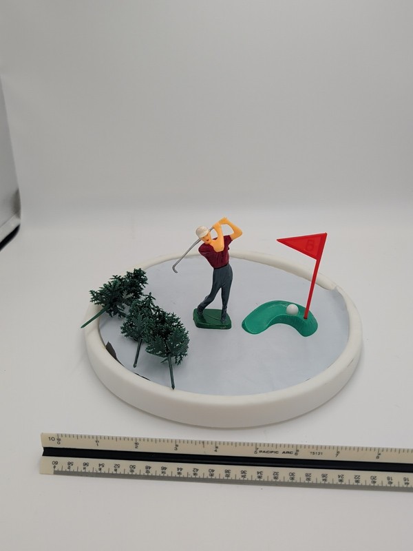 VINTAGE WILTON GOLFING CAKE TOPPERS - GOLFER WITH ACCESSORIES - PLASTIC - 4 1/4"