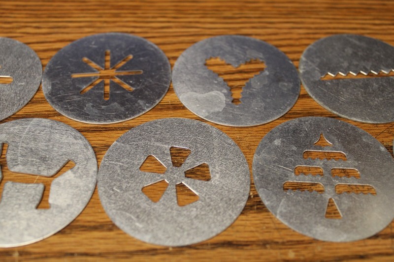 9 Pc Wear Ever Super Shooter Cookie Replacement 2 1/4" Disc Cookie Press Parts gallery