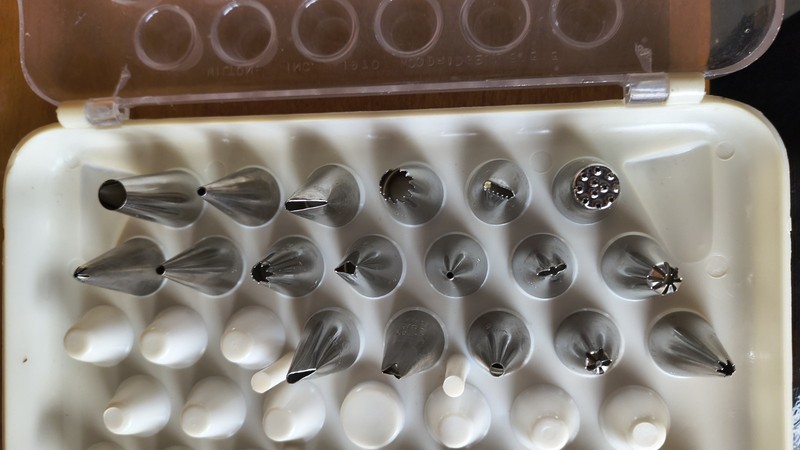 Piping Tips Set gallery