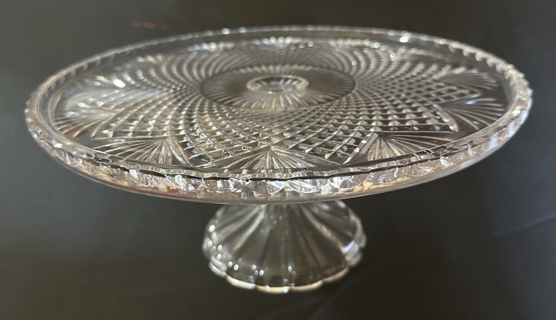 Elegant Glass Clear Pedestal Cake Stand Pineapple Pattern Diamond Ball Stem VG