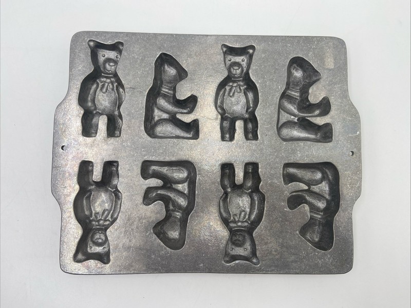 Vintage 3D Teddy Bear Mold Cast Craft Aluminum 8 Bears Mold gallery